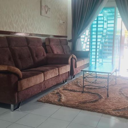 バンティング Anjung Klia House 31 With Neflixヴィラ エクステリア 写真