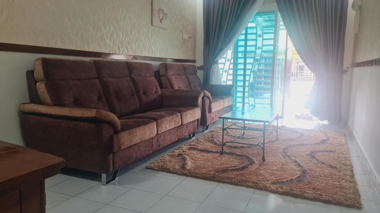 バンティング Anjung Klia House 31 With Neflixヴィラ エクステリア 写真
